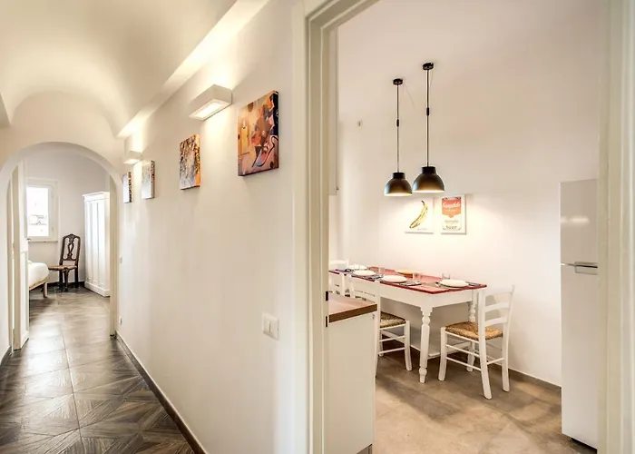 Cavour Attic With Terrace דירה רומא